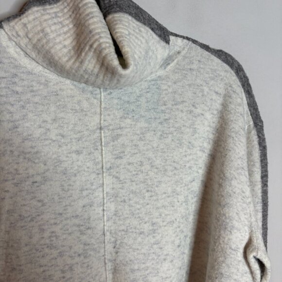 Athleta Transit Colorblock Turtleneck Sweater Merino Wool Blend Pullover - Picture 3 of 6